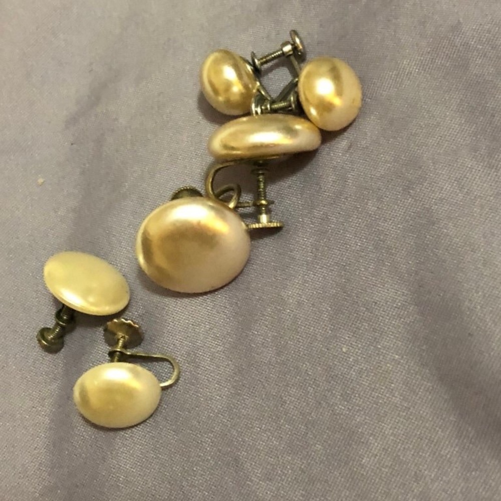 Sterling silver pearl earrings